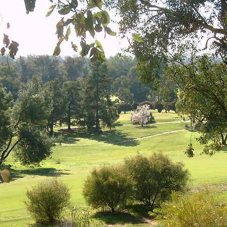 Commercial Golf Resort Albury Kültér fotó